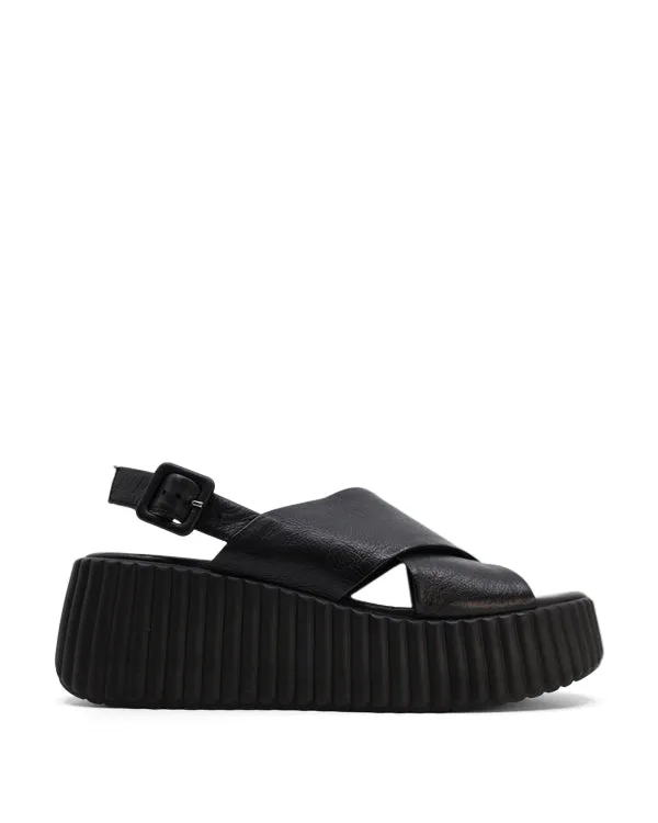 LUNA SOLE DAPHNEE FLAT SANDALS