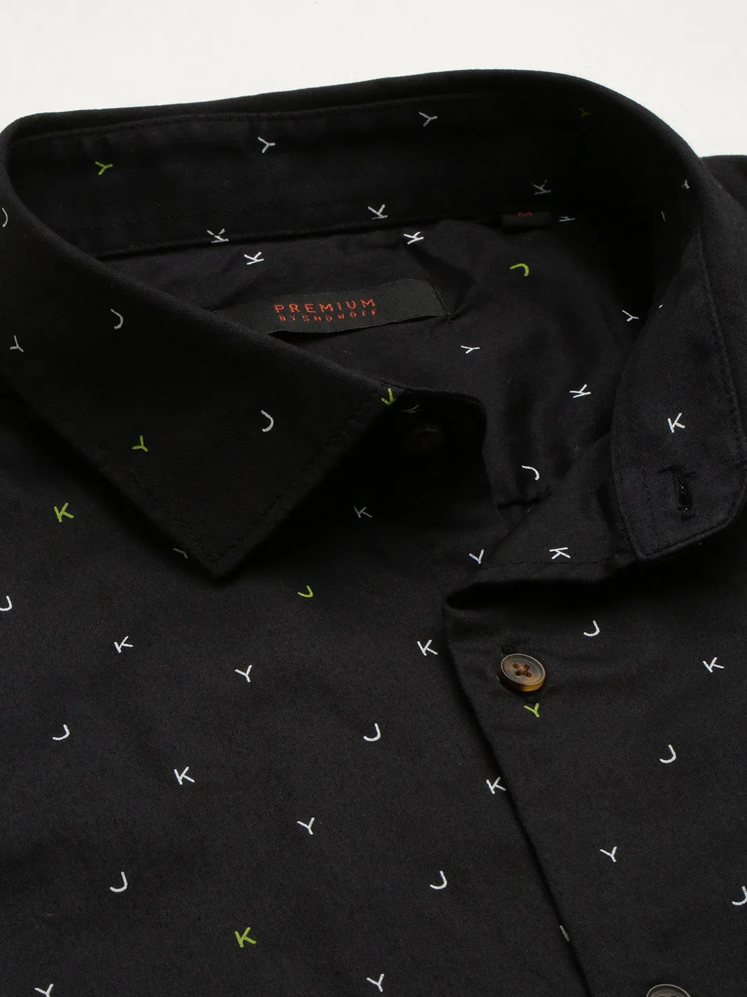 Men Black Solid Spread Collar Printed Casual Cotton Shirt