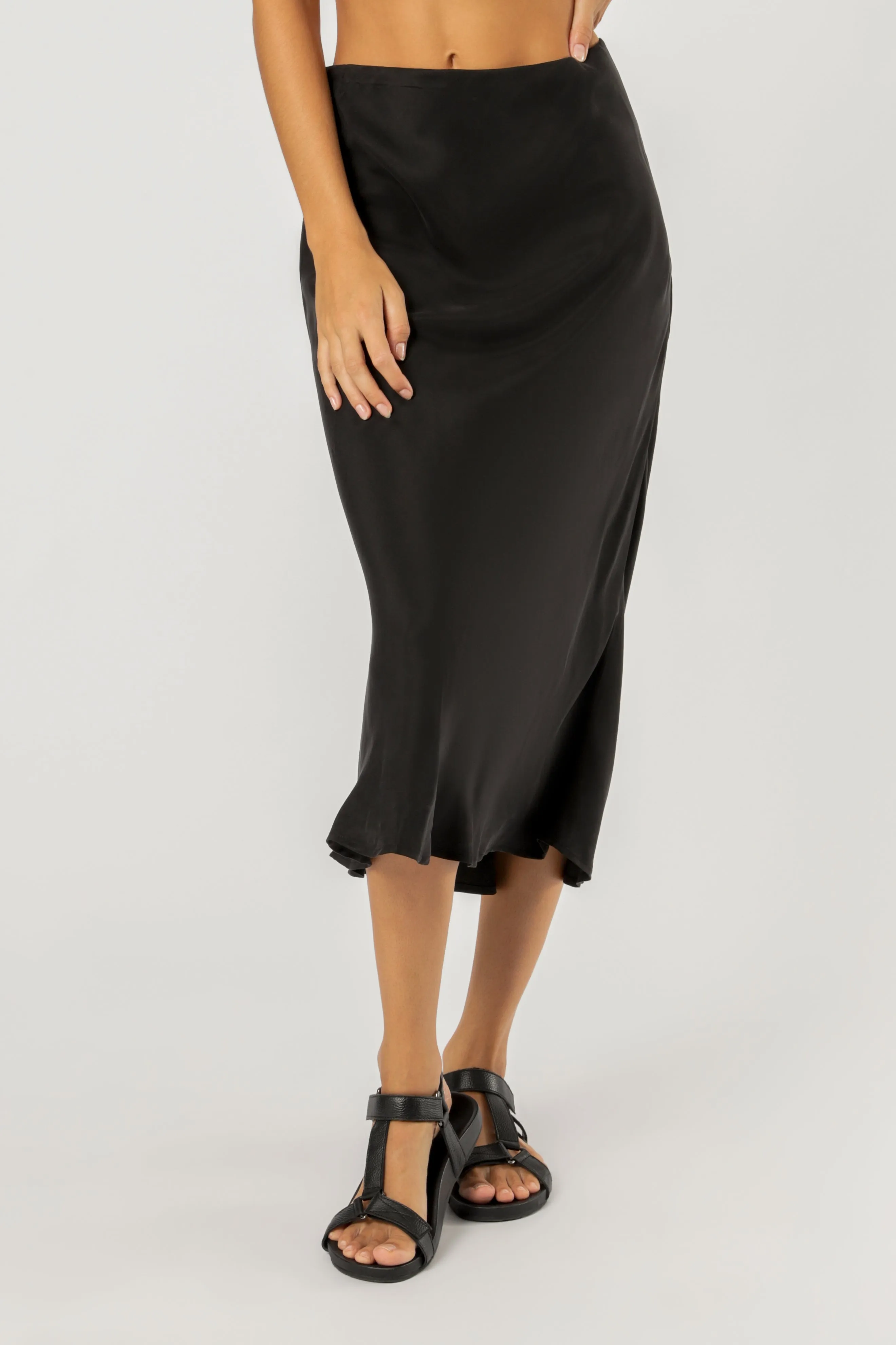 NUDE CLASSIC SKIRT