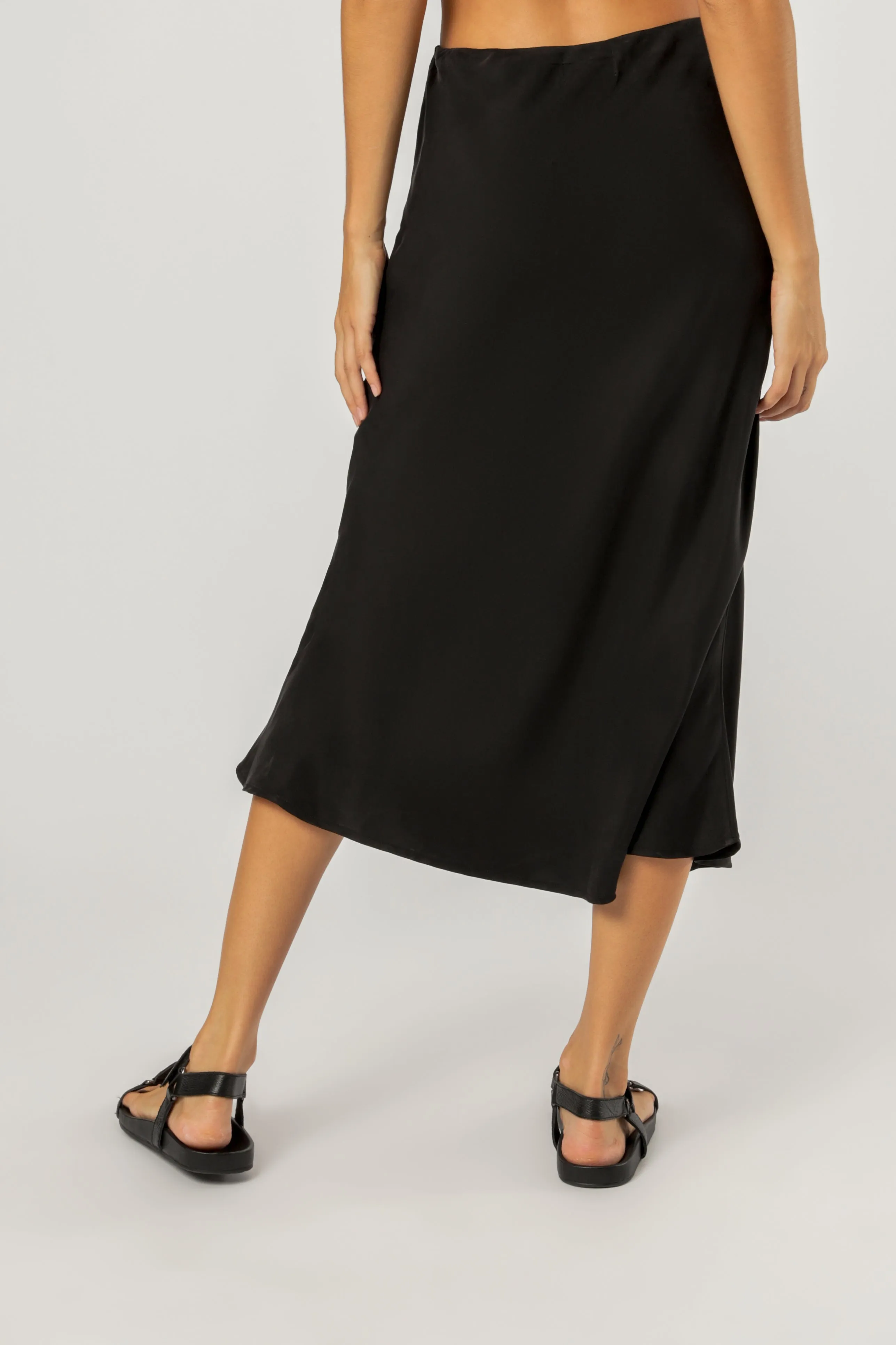 NUDE CLASSIC SKIRT