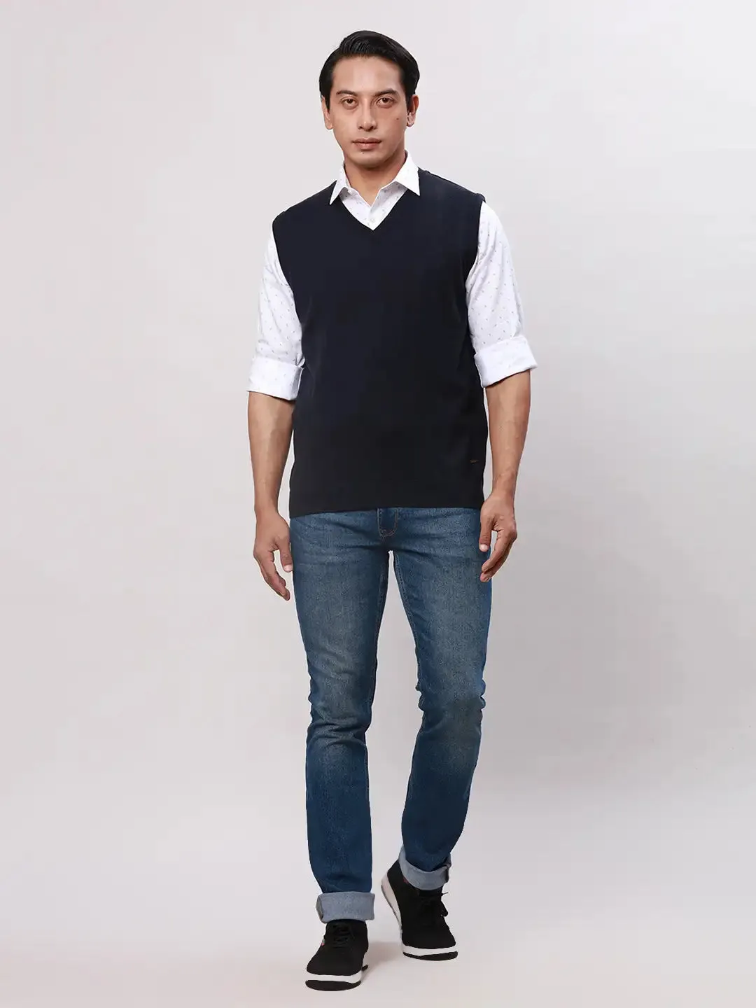 Park Avenue Men Blue Solid Regular Wool Blend Sleeveless V Neck Sweaters