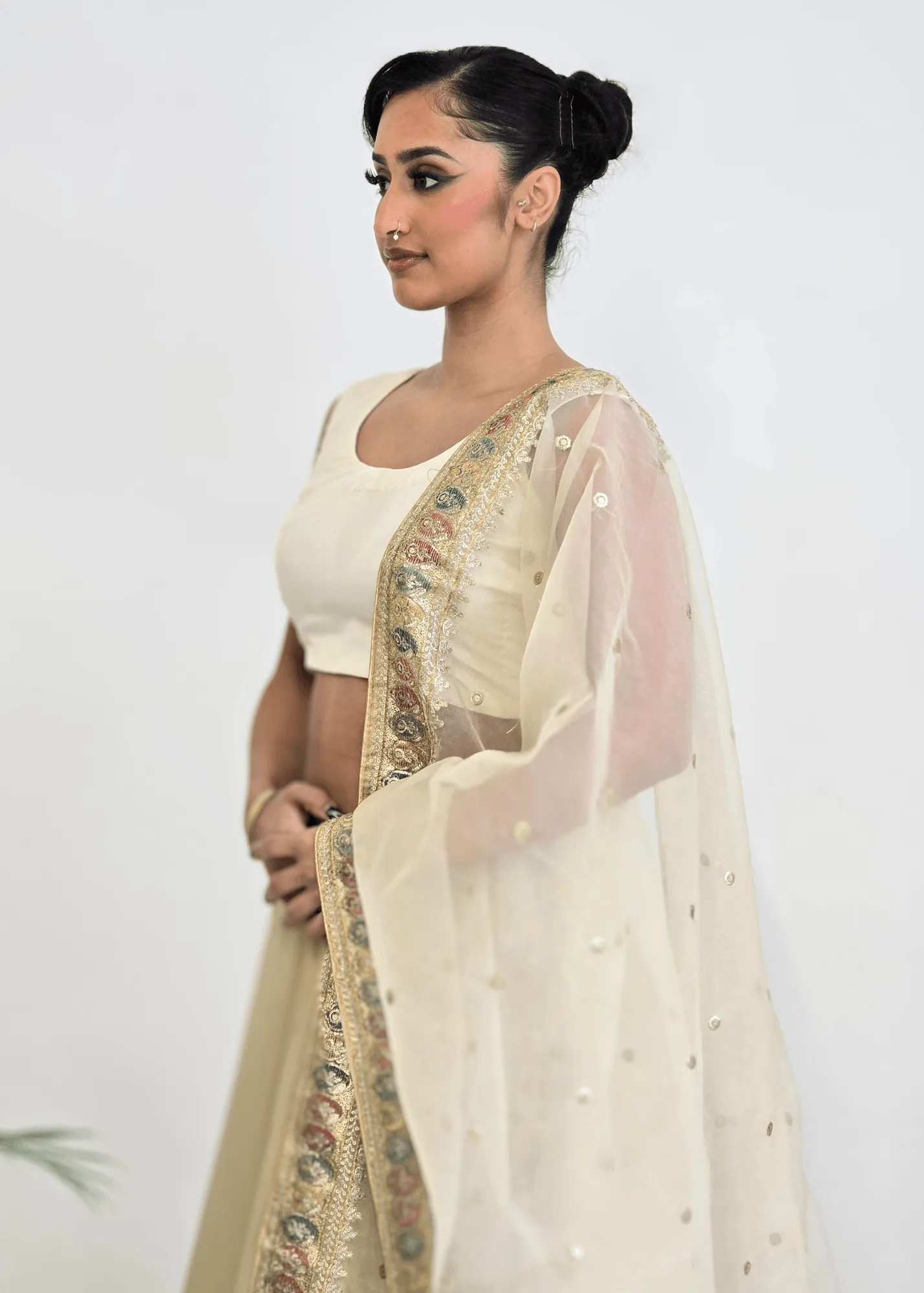 The NB Cream Sleeveless Silk Blouse (4-24)